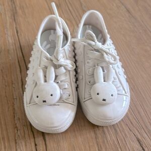 Mini Melissa size 8 toddler